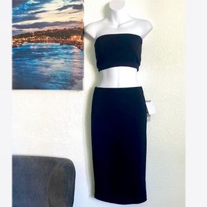 Small Elegant black pencil skirt